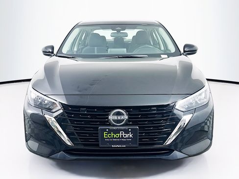 Used 2024 Nissan Sentra SV image 2