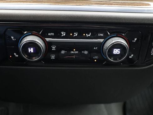 Used 2024 Chevrolet Silverado 1500 LT image 29