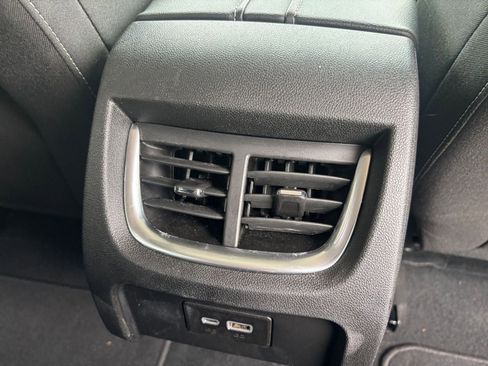 Used 2025 Chevrolet Blazer LT image 23