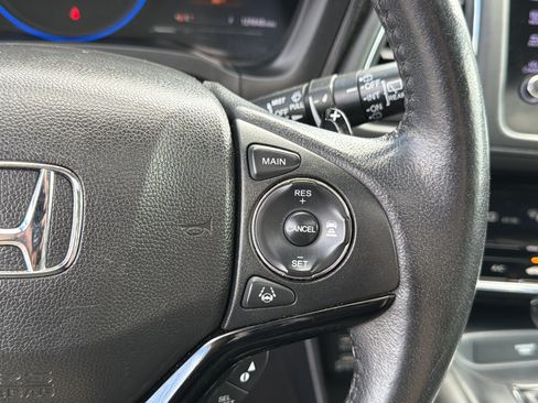 Used 2019 Honda HR-V EX-L image 16