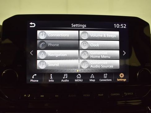 Used 2023 Nissan Pathfinder SL AWD/4WD image 23