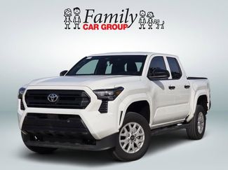 Used 2025 Toyota Tacoma SR video 1