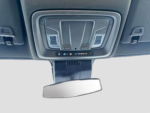 Used 2024 Chevrolet Silverado 3500 LT image 37