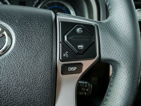 Used 2018 Toyota 4Runner SR5 Premium AWD/4WD image 11