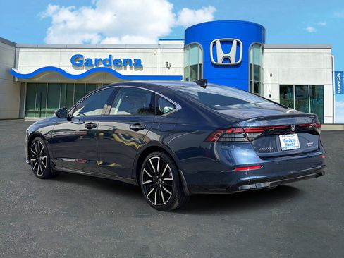 Used 2026 Honda Accord Touring image 4