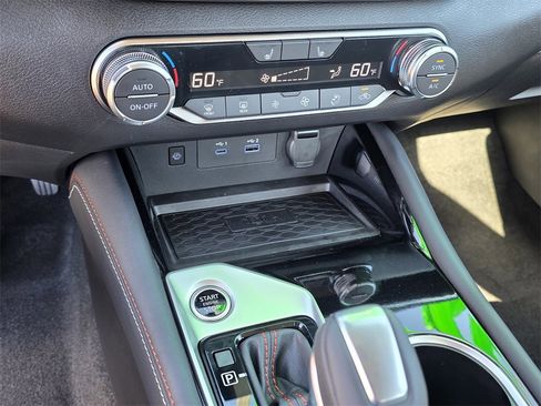 New 2025 Nissan Altima 2.5 SR w/ SR Premium Package image 18