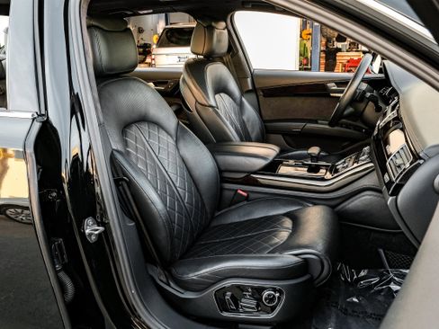 Used 2017 Audi A8 L 4.0T w/ Driver Assistance Package image 38