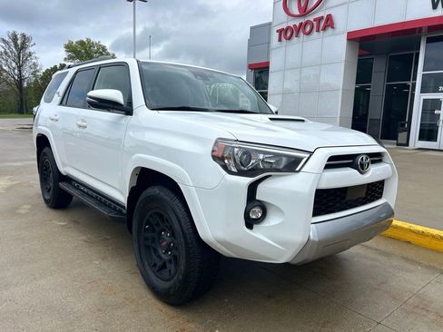 Used 2024 Toyota 4Runner TRD Off-Road Premium w/ Moonroof Package AWD/4WD image 8