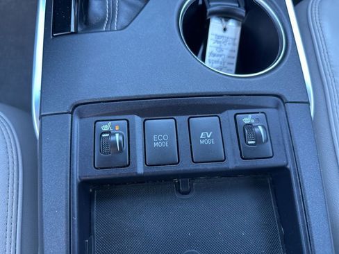 Used 2017 Toyota Camry XLE image 21