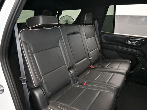 Used 2023 GMC Yukon SLT RWD image 50
