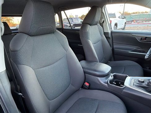 Certified 2025 Toyota RAV4 LE image 45