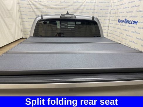 Used 2019 Toyota Tacoma SR5 AWD/4WD image 13