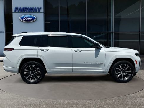 Used 2021 Jeep Grand Cherokee L Overland w/ Trailer Tow Group (B) RWD image 9