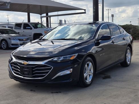 Certified 2022 Chevrolet Malibu LS FWD image 13