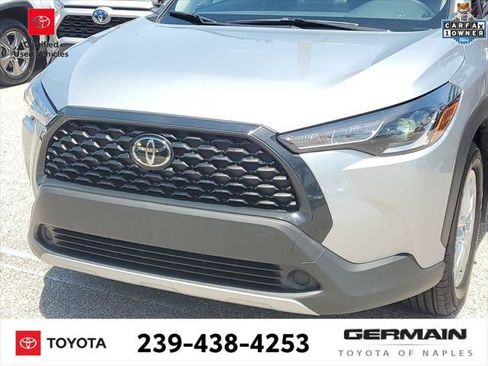 Certified 2025 Toyota Corolla Cross LE FWD image 14