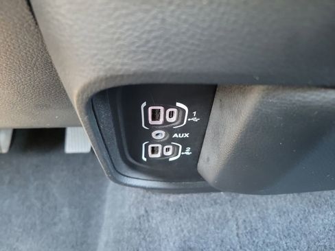 Used 2025 RAM 1500 Big Horn AWD/4WD image 29