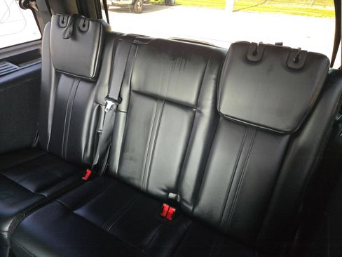 Used 2016 Lincoln Navigator Select RWD image 24