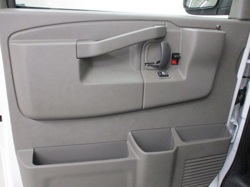 New 2025 GMC Savana 3500 image 13