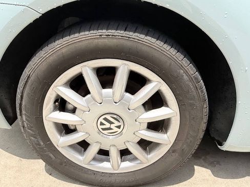 Used 2004 Volkswagen Beetle GLS FWD image 37
