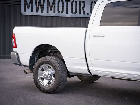Used 2022 RAM 2500 Big Horn w/ Cold Weather Group AWD/4WD image 5