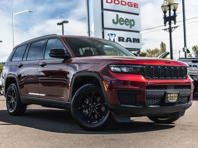 Used 2024 Jeep Grand Cherokee L Laredo