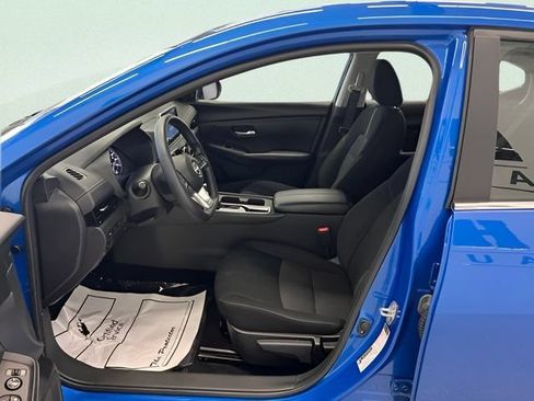 Used 2025 Nissan Sentra SV FWD image 17