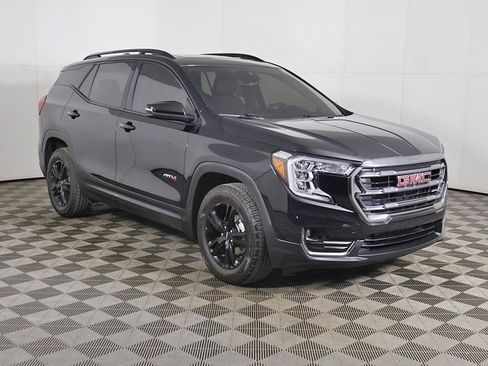 Used 2024 GMC Terrain AT4 w/ Infotainment Package II image 2