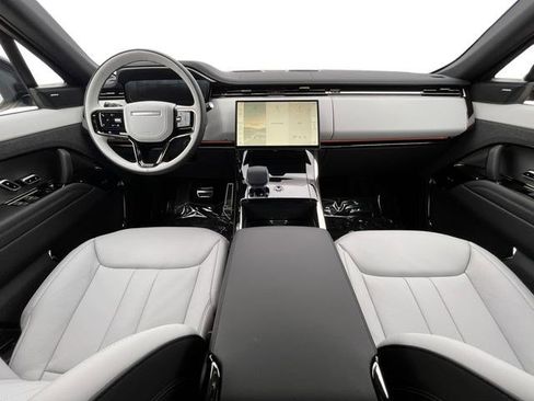 New 2026 Land Rover Range Rover Sport Dynamic SE AWD/4WD image 13