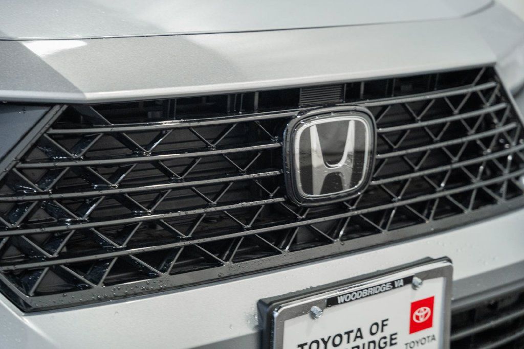 Used 2025 Honda Accord Sport image 8
