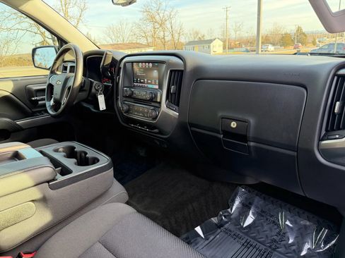 Used 2018 Chevrolet Silverado 1500 LT image 50