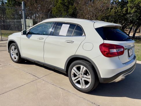 Used 2015 Mercedes-Benz GLA 250 4MATIC image 7