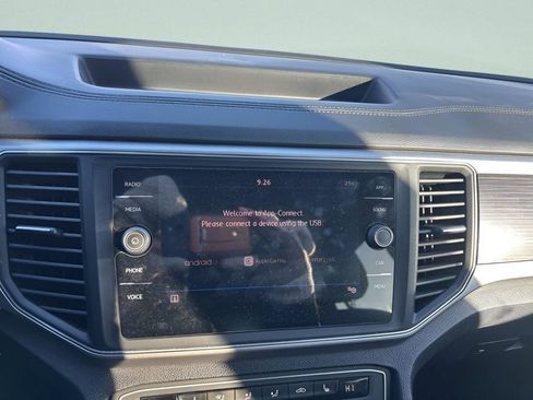 Used 2018 Volkswagen Atlas SE image 26