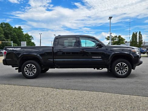 Used 2020 Toyota Tacoma TRD Sport w/ Technology Package AWD/4WD image 7