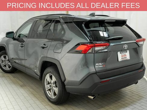 Used 2025 Toyota RAV4 LE AWD/4WD image 3
