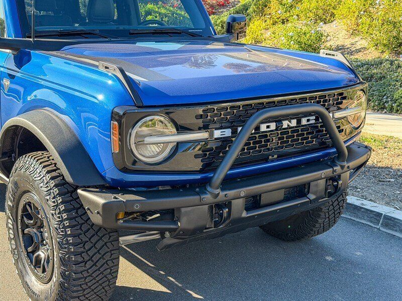 Used 2021 Ford Bronco First Edition AWD/4WD image 9