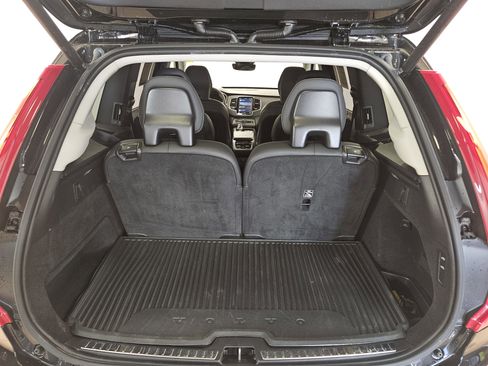 Used 2024 Volvo XC90 T8 Ultimate w/ Protection Package Premier image 17