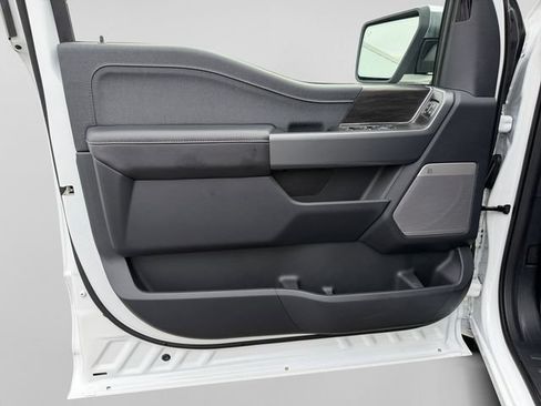 Used 2025 Ford F150 Lariat w/ Bed Utility Package AWD/4WD image 13