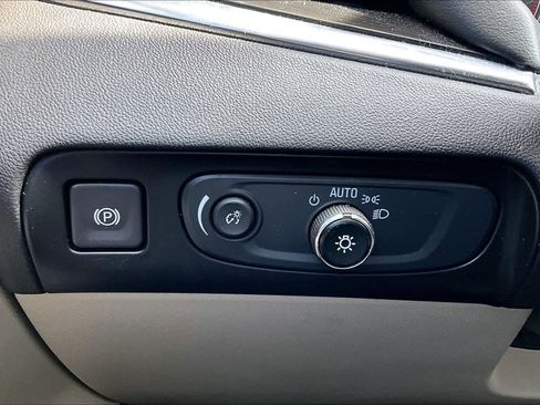 Used 2021 Buick Enclave Essence w/ Sound and Sites Package image 33