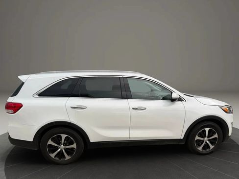 Used 2018 Kia Sorento EX FWD image 6