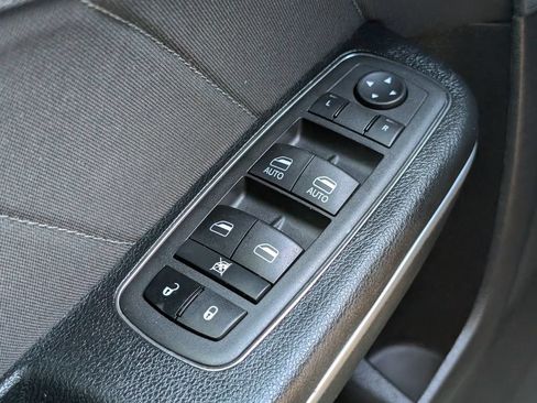 Used 2022 Dodge Charger Scat Pack RWD image 10