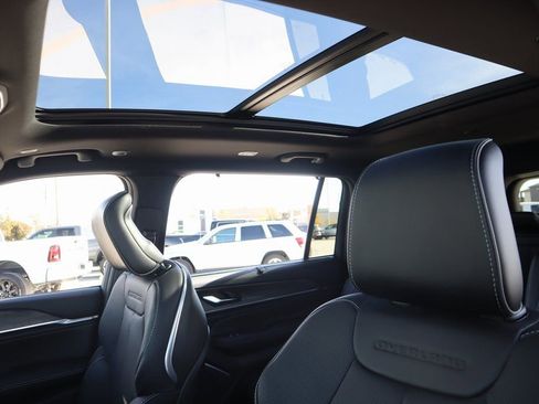 New 2025 Jeep Grand Cherokee L Overland w/ Luxury Tech Group IV image 17