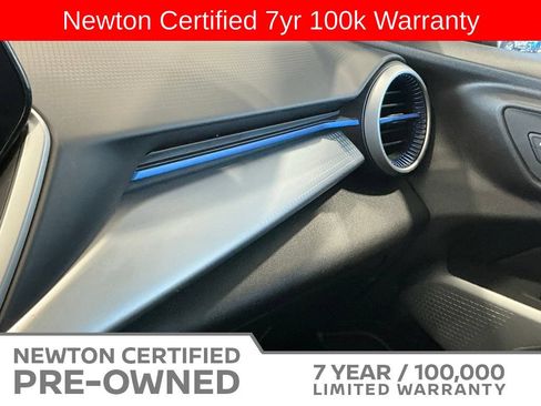 Used 2025 Chevrolet Trax LS FWD image 29