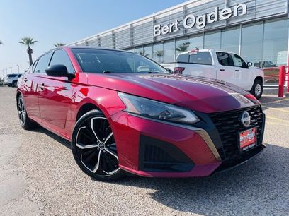 Used 2023 Nissan Altima 2.5 SR