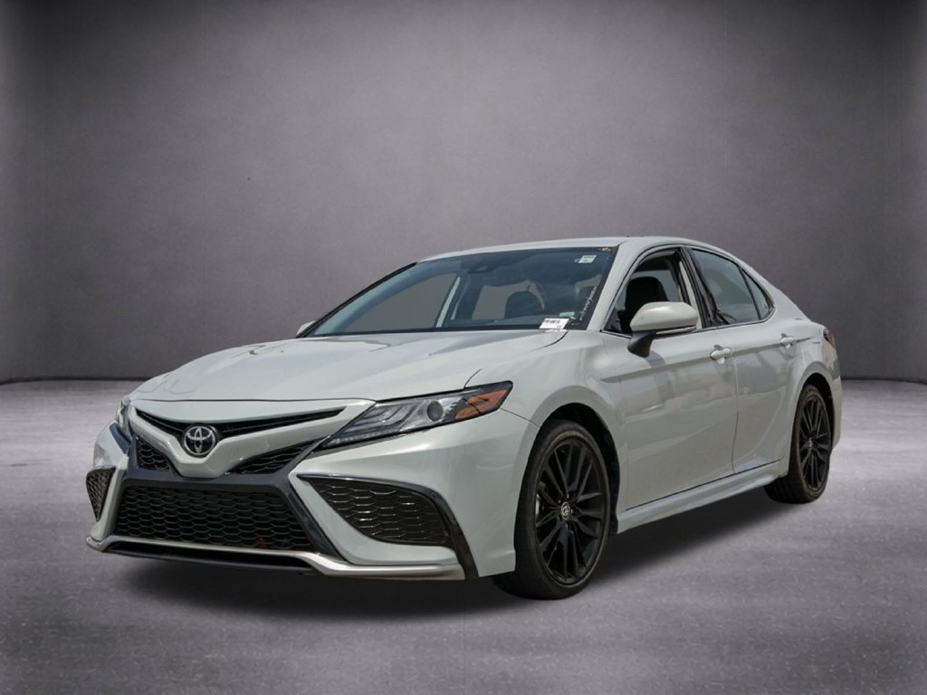 Used 2024 Toyota Camry XSE FWD image 10