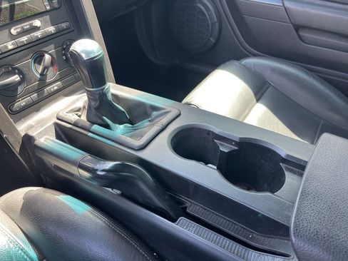 Used 2005 Ford Mustang Coupe RWD image 19