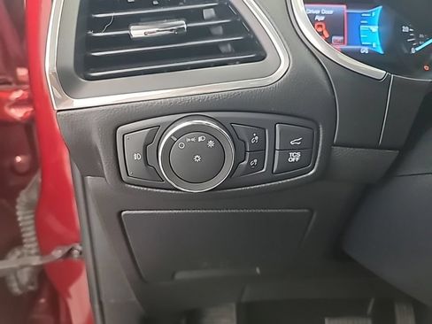 Used 2019 Ford Edge Titanium w/ Canadian Touring Package AWD/4WD image 27