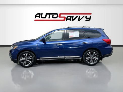 Used 2020 Nissan Pathfinder Platinum image 4