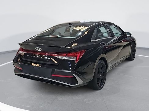 New 2026 Hyundai Elantra SEL Sport Premium FWD image 5