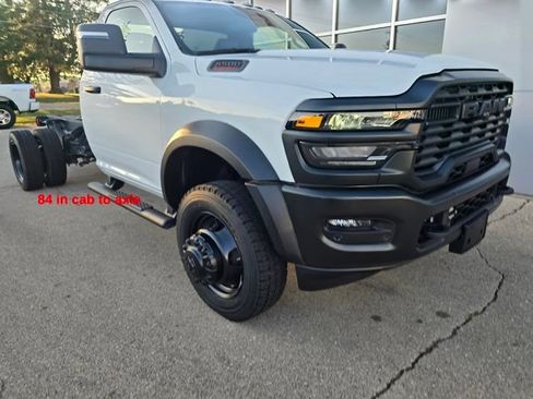 Used 2025 RAM 5500 Tradesman AWD/4WD image 1