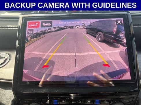 Used 2025 Jeep Grand Cherokee Limited w/ Luxury Tech Group II RWD image 3